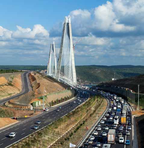 Nejvyšší betonové pylony na světě se samošplhavým bedněním PERI ACS. Praha, 2015. [2] LUKEŠOVÁ, T. Hrozný Selim třetí most přes Bospor nese jméno tureckého sultána. www.lidovky.cz [online]. 29. 8.