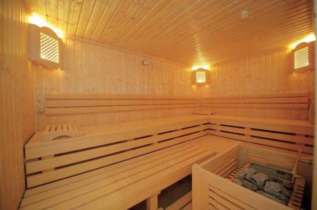 SLUŽBY SAUNA Saunování patří k zdravému životnímu stylu a ti, kteří si na ně zvykli, si již svůj život nedovedou bez něho představit. To potvrzují i pravidelní návštěvníci místní sauny na Osadě míru.