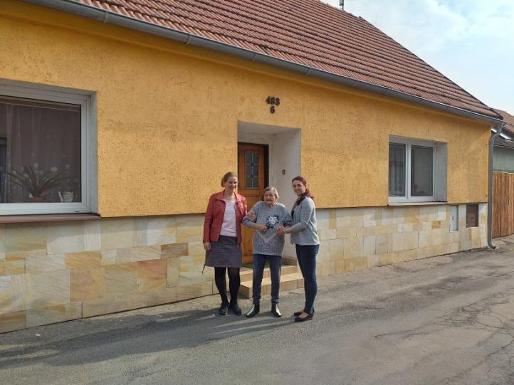 Postřižiny nebo Slavnosti Sněženek.