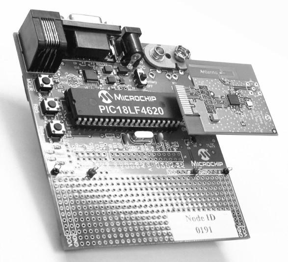 4 Návrh Cílem je vytvořit SNMP agenta pro správu atributů ZigBee sítě. ZigBee koordinátor je připojen k PC v síti TCP/IP.