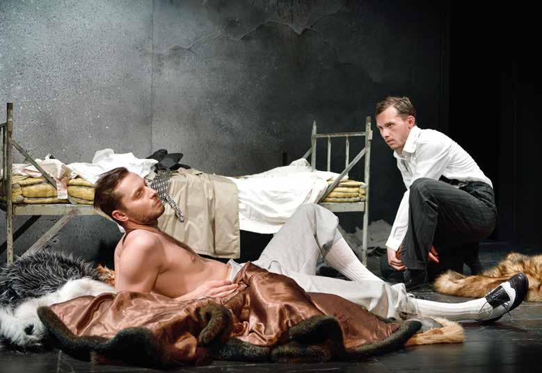 UVEDLI JSME Stephen Dolginoff (1968) THRILL ME (Vzruš mě!) Případ Leopolda a Loeba Reprízy 5. 9. (19.00), 11. 9. (19.00), 19. 9. (19.00), 9. 10. (19.00) a 23. 10. (19.00) v Divadle 12 Nové Divadlo 12 má za sebou svou první sezónu a v jeho prostorech se usídlil i náš soubor.