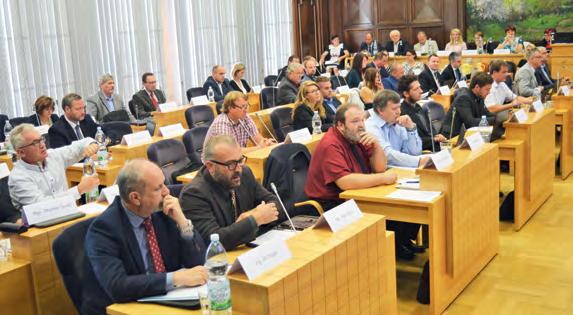 2 Zpravodajství Opoziční zastupitelé k tématům jednání zastupitelstva K dopravnímu podniku Několik posledních volebních komunálních programů KSČM obsahuje i návrh na založení a provozování vlastního