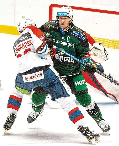 28 4. října 2019 Pardubicko achrudimsko Dynamo potřebuje víc střel Pardubice jsou dál na samém chvostu extraligové tabulky. Záchrana nepřišla při hře s Olomoucí ani s Vítkovicemi.