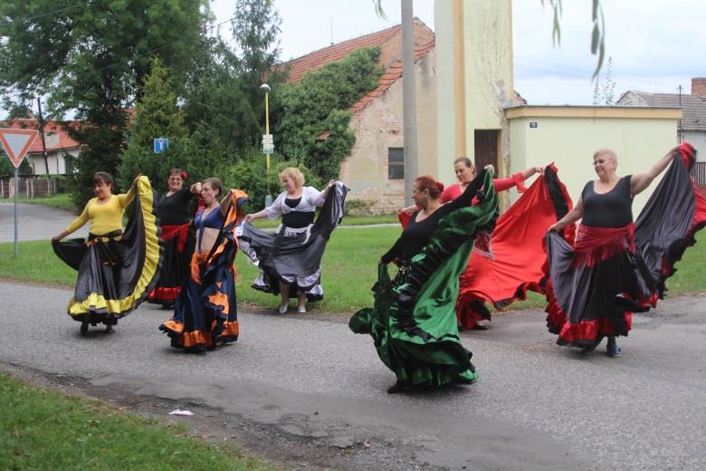 Záryby nejen slovem Pestrobarevné sukně