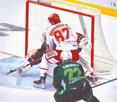 20 Sport TŘINECKÝ / TRZYNIECKI / HUTNÍK / 16. října 22. října 2019 HOKEJ Michal Kovařčík vedl v posledním extraligovém utkání ve Zlíně druhý útok a asistoval u vítězné branky.
