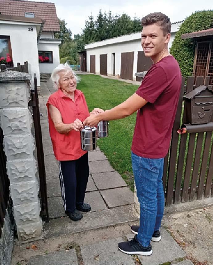 Téma Pečovatelské služby města Moje studentská praxe Martin Tesař Popis Pro svou praxi jsem si vybral Pečovatelské služby města Suchdol nad Lužnicí.