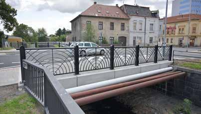 Až dojde k přirozenému odmaštění nového asfaltu, bude ještě realizováno vysoce odolné finální vodorovné dopravní značení.