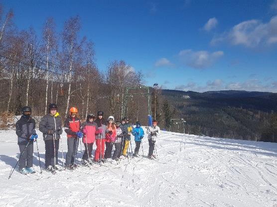 ZÁKLADNÍ ŠKOLA ŠKOLNÍ AKCE V OBDOBÍ OD ÚNORA DO DUBNA Ani jsme se nenadáli a už je tu květen. Pomalu ale jistě se blíží konec školního roku.