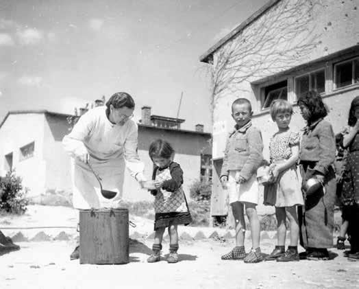Foto č. 1 Karel Otto Hrubý: Děti řeckých komunistů. Mikulov, 1948.