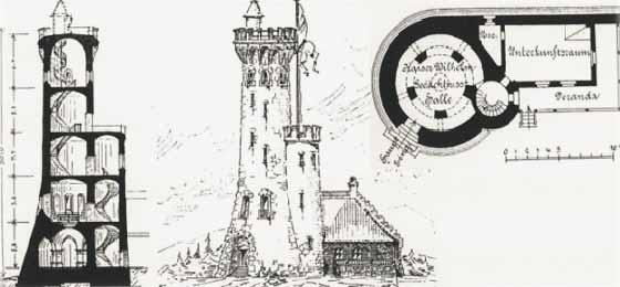 V roce 1884 staroměstská sekce Moravsko-slezského spolku vystavěla na vrcholu hory malou dřevěnou pyramidu, která však velmi rychle padla vzhledem ke zdejšímu nepříznivému klimatu.