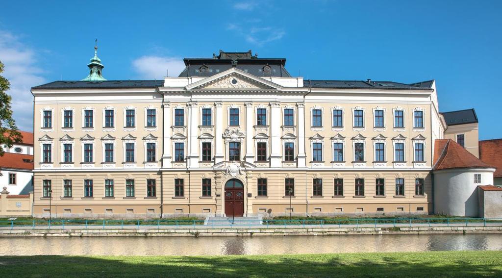 Gymnázium, České Budějovice, Česká 64 VÝROČNÍ