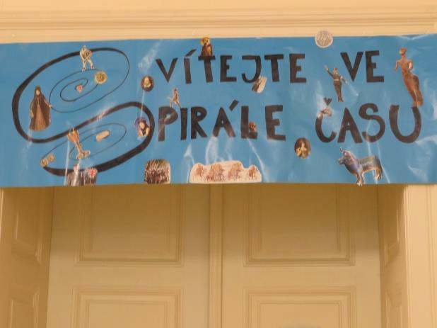 Velký úspěch studentek 2. E V letošním školním roce se čtyři studentky třídy 2.