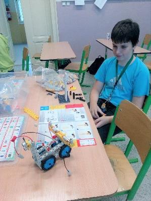 ročníky VG ve spolupráci PK geografie a biologie.