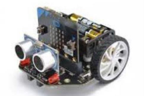 Česká+Bosch=MicroBit&robotizace Naše gymnázium již několik let spolupracuje se společností Bosch, a to především v rámci robotického kroužku.