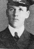 8 Pátý palubní důstojník Harold Godfrey Lowe Harold Godfrey Lowe se narodil 21. listopadu 1882 a zemřel 12. května 1944.
