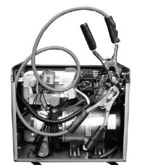 Svorky se nesmí dotknout krytu relé motoru ani krytu zdroje hydraulického tlaku. 5.4.