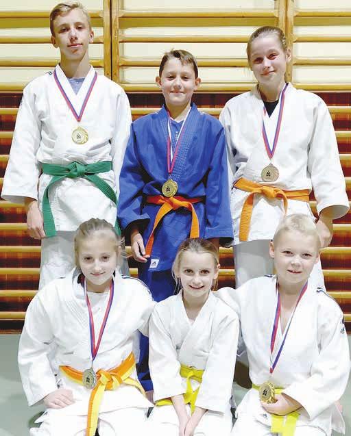 22 SPORT Stoprocentní duo, bez bodu trojlístek Šachisté Dolního Němčí B a Starého Města G zůstávají po dvou kolech okresního přeboru stoprocentní, v čele jsou jen o skóre lepší borci zpod Javořiny.