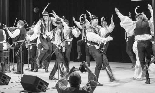 Čistě klasický duch skladeb Debussyho, Bacha, Mozarta, Chopina i Čajkovského ve skvělém podání jednotlivců, souborů či zpěvu souborů i sólistů narušil