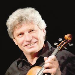 výročí ZUŠky Koncertem Slovácké filharmonie složené z pedagogů ZUŠ, absolventů, rodičů a žáků, pod dirigentskou taktovkou ředitele Jiřího Pospíchala, vyvrcholí oslavy 80. výročí ZUŠ Uherské Hradiště.