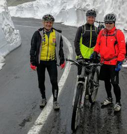 Dalo by se říci, že Rumunsko a Moldávie byly též zvoleny z důvodu menší známosti a krásné krajiny. Zrovna pro Rumunsko je zachovalost původní přírody velmi typická. Kdo zájezd pořádal?