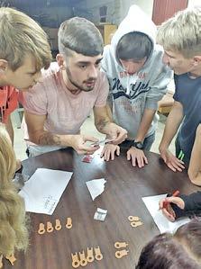Jeho náplní byly sportovní aktivity, mnoho her a poznávání blízkého krásného okolí.