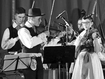 Koncert Děcek z Buchlovic a Turiece z Martina dýchal přátelstvím Když v úvodu zazněla československá hymna, bylo jasné, v jakém
