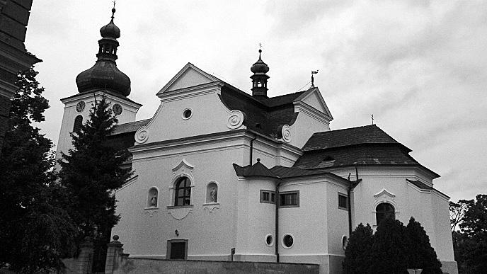 Varhany kostela sv. Martina v Buchlovicích potřebují naši pomoc Oprava varhan kostela sv. Martina v Buchlovicích je postupem času víc a víc nutná.
