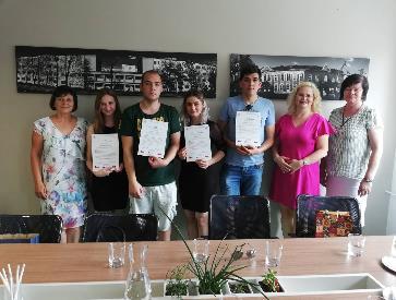 V rámci odborných exkurzí navštívili i jiná specializovaná pracoviště v dalších zdravotnických zařízeních a to Hemodialyzační centrum v Městské nemocnici Ostrava, Krevním centrum ve Fakultní