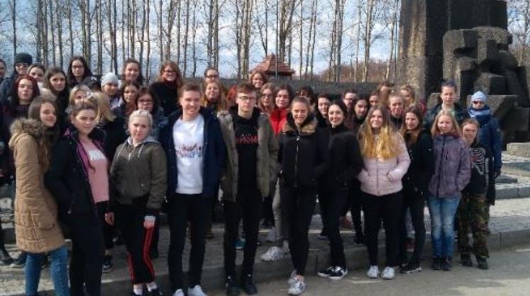 Polská Osvětim je místem, kde se našim studentům snažíme ukázat hrůzy 2. světové války a holocaustu. Exkurzi do Památníku koncentračního tábora v Osvětimi zorganizoval dne 19. 3.