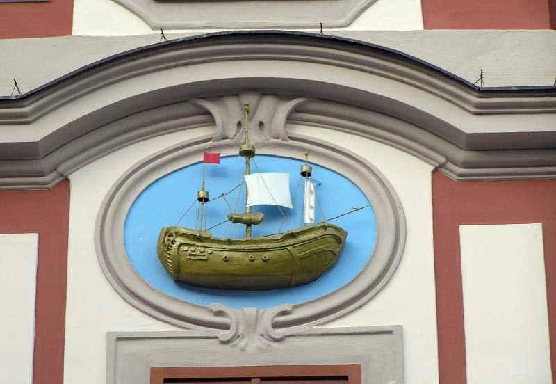 autorská tvorba ukázka z knihy Tajemství domu U Zlaté lodi Zlata Měchurová V Písku je hodně domů se zajímavou historií.