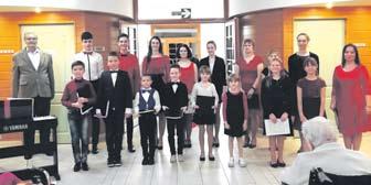 Manželé Abrhámovi Jaké bylo počasí v prosinci ve Zdicích měsíci prosinci byly 3 dny jasné, 2 dny skoro jasné, 7 dní bylo polojasných, 6 dní oblačných, 5 dní skoro zatažených a 8 dní zatažených.