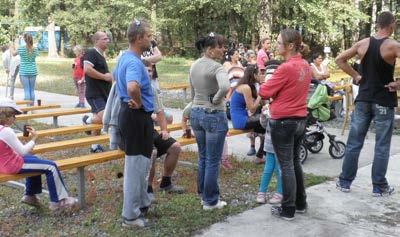 a pušky, proskákat se v pytli, zaházet si na plechovky nebo oštěpem sestřelit mamuta. Děti měly rovněž zdarma občerstvení - párek v rohlíku, sodovku nebo minerální vodu a sladkosti.