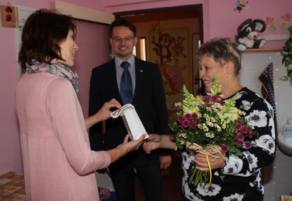Kronika města Turnova 2018 137 3. 6. prosince: Mikulášská nadílka. Miniškolku, dopolední i odpolední kurzy navštívillaskavý Mikuláš a anděl 17. prosince: Vánoce zdravěji.