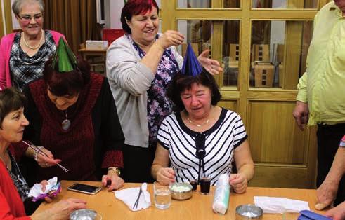 Po ukončení kurzu nám vydal i diplomy, hlavně za snahu. V listopadu jsme se také zúčastnily, pod vedením p. Holíkové a Filipové, semináře Cvičení pro seniory.