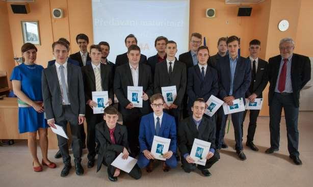 Maturitní zkoušky V měsící červnu 2018 jsme předávali úspěšným
