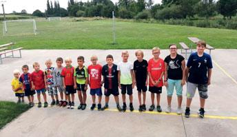 9/2019 strana 11 SPORTOVNÍ ZPRÁVY Fotbalové soustředění Jako již tradičně i letos proběhlo víkendové fotbalové soustředění mladší a starší přípravky.
