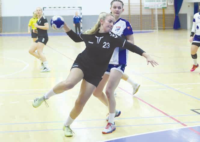 Pavel Kadlček, remízy Frýbort - Světínský ml., Šaňák - Šumšál, Ludvíček - Šťuka. Regionální soutěž šachistů, 1. kolo: Vlčnov E - Boršice D 3,5:1,5; Hala, Moštěk, Vávra jun. - P.