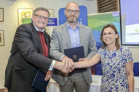 ZE ŽIVOTA SVAZU Integraci SŠ výuky s prvky VŠ obsahu či mentoringu firem podpoří memorandum ke