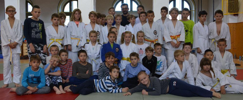 Celkem16 závodníků se zúčastnilo Přeboru ČOS v judu, kde získali řadu medailí: Přeborníky ČOS se stali Tadeáš Vaněk a Eliška Albertová, stříbro vybojovali Sabina Dvořáková, Michal Krešák, Karel