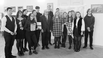 Vánoce se blíží a s nimi i tradiční besídky. Děti se promění v herce, zpěváky, moderátory i recitátory. S nadšením sobě vlastním chtějí rodičům ukázat, co všechno dovedou, co všechno se naučily.