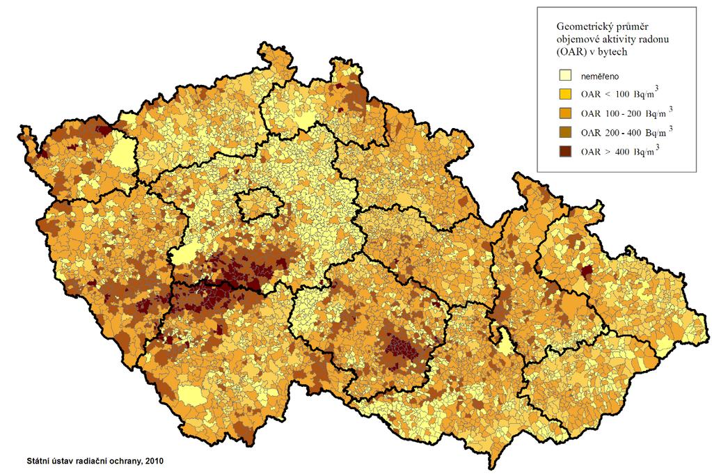Základové půdy se v závislosti na koncentraci radonu v půdním vzduchu a propustnosti zatřiďují do 3 kategorií radonového rizika.