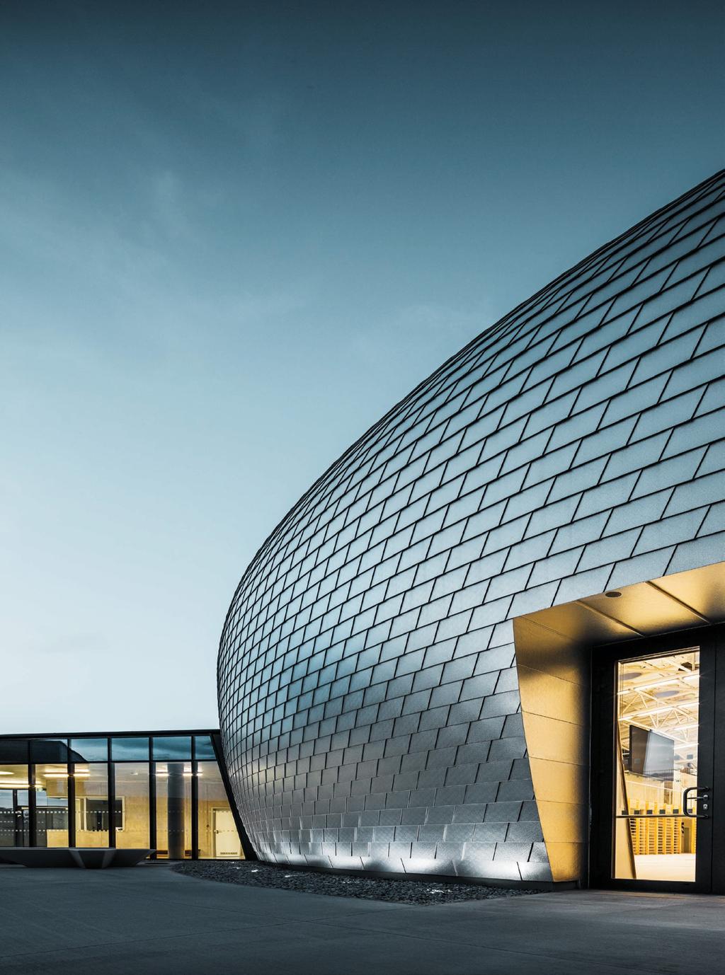 STŘEŠNÍ A FASÁDNÍ SySTémy Pro jedinečnou architekturu. Střešní a fasádní prvky PREFA se řadí mezi hi-tec materiály moderní architektury.