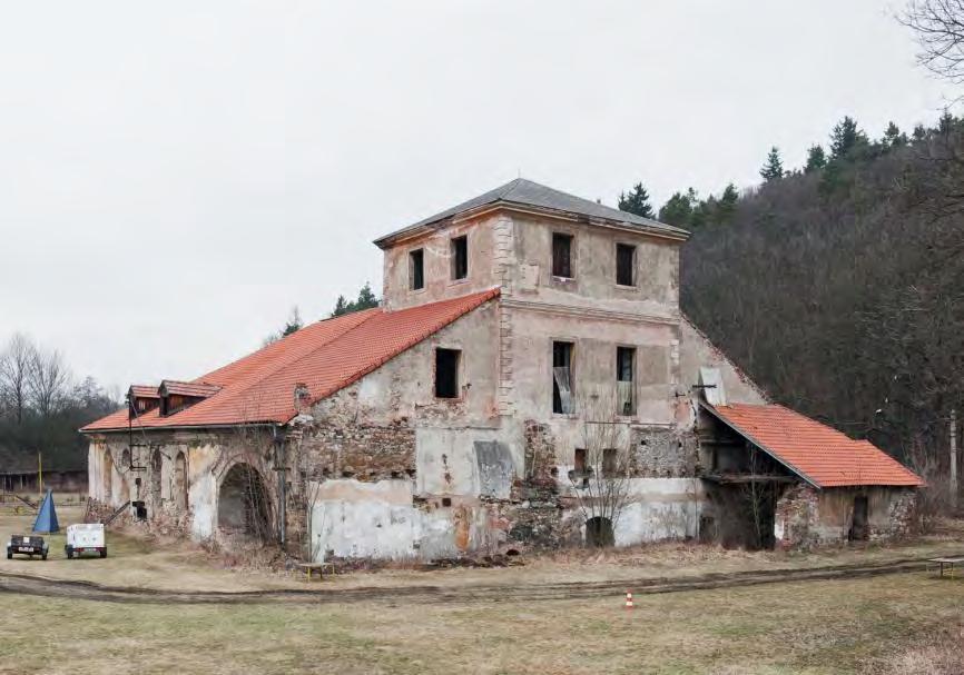 1646. Huť využívala k redukci rudy bohaté zdroje dřeva v okolních lesích a vodu z řeky Litávky jako energii pro pohony.