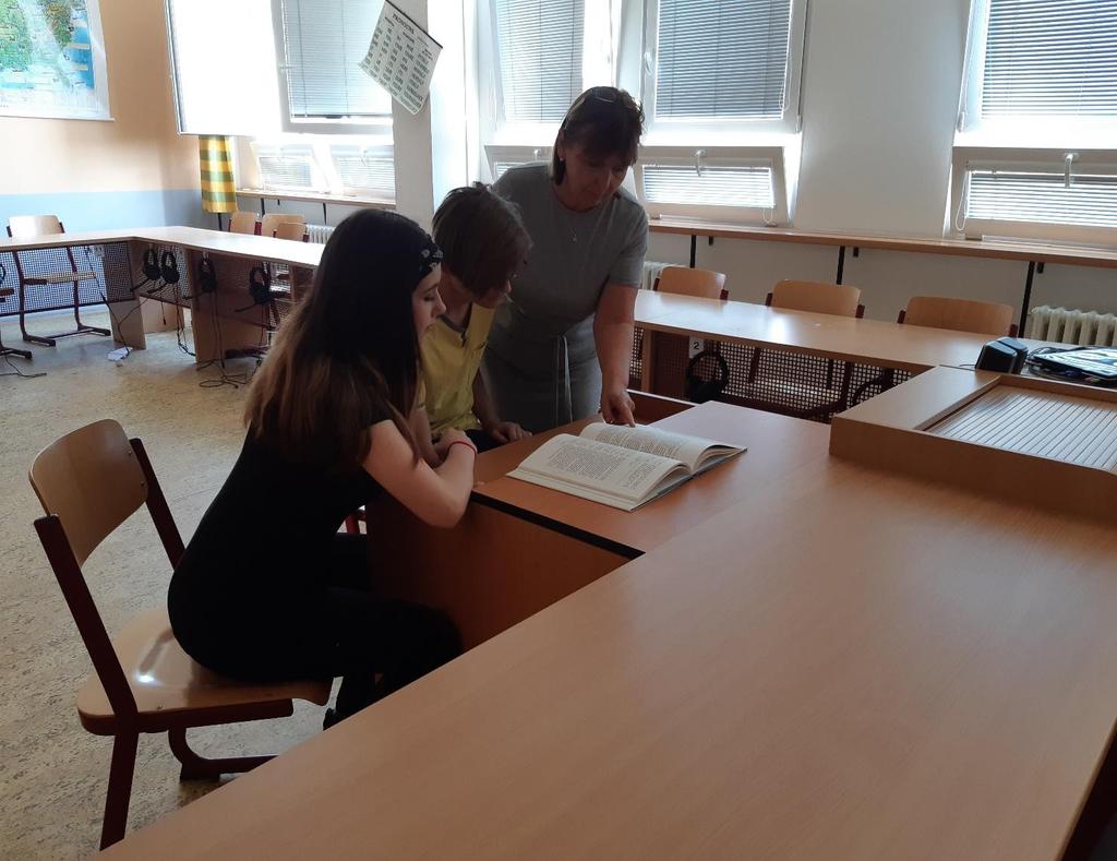Klub Help Nebude pro nikoho překvapením, že se každý žák občas dostane do situace, kdy nerozumí probírané látce, nestihl si zapsat poznámky nebo si jen potřebuje informace tzv.