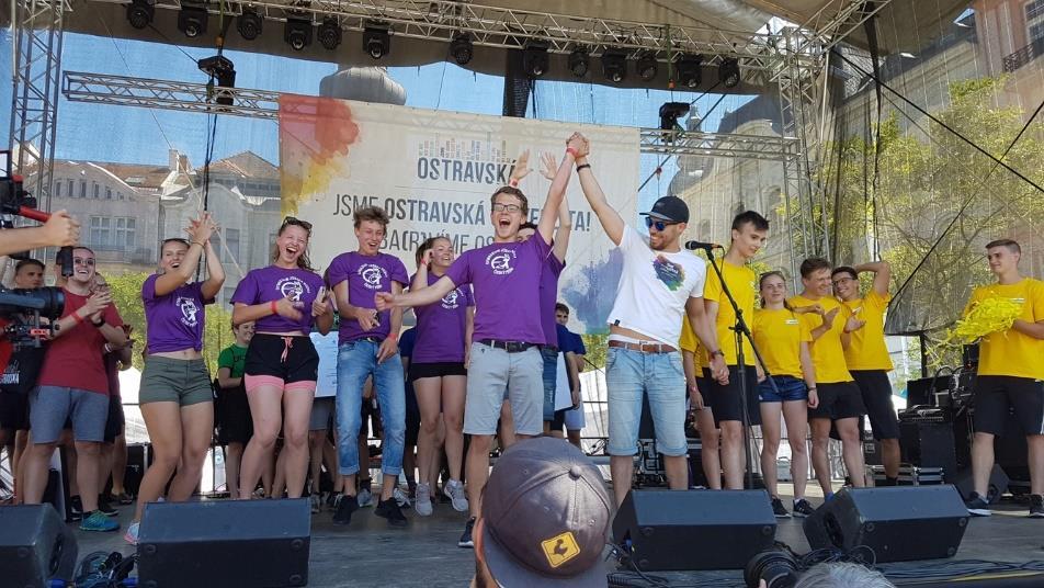 Po celé události jsme odcházeli s novými zkušenostmi, bylo opravdu zajímavé pozorovat mladé lidi a studenty diskutující o něčem tak důležitém, jako je životní prostředí.