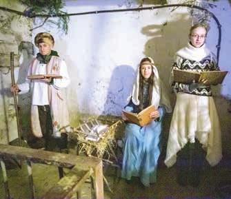 tolik vánočních koncertů. Petr se na Slovácko rád vrací. Svědčí o tom novoroční koncert, spíše akustický recitál s Bohoušem Josefem 4.