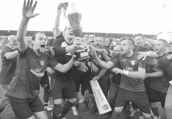 20 TO NEJLEPŠÍ Z ROKU 2019 Udělal by to každý, tvrdí gólman Petr Remeš, držitel Ceny Fair play Sportovní trůn uhájil kanoista Jiří Zalubil Běžela druhá minuta podzimního