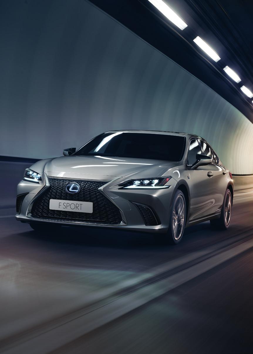 NOVÝ LEXUS ES VAŠE DENNÍ DÁVKA KOMFORTU Pod kapotou mu bije hybridní jednotka bez nutnosti dobíjení. Nadstandardní péči a komfort nabízí celé posádce.