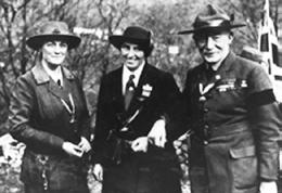 se mu věnoval naplno. V roce 1920 v Londýně proběhlo první celosvětové setkání skautů jamboree, které se od té doby koná každé čtyři roky.