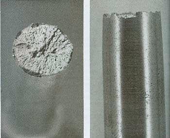 Náhlý nestabilní (křehký) lom (viz obr. 1) vzniká a šíří se bez plastických deformací, tzn., že mu nepředchází žádná varovná fáze, např. v podobě viditelných deformací součásti nebo konstrukce.